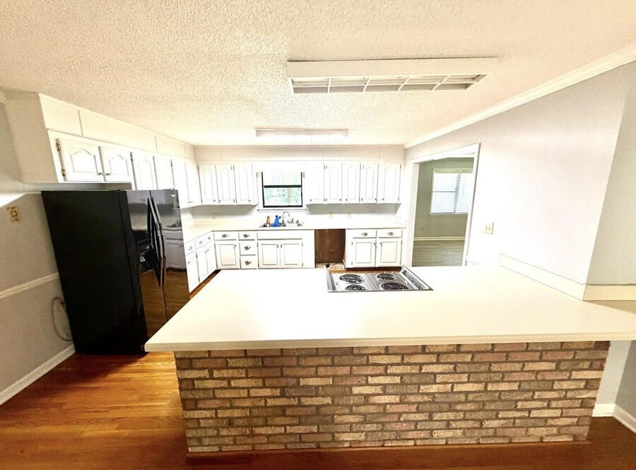 rs:m13_kitchen_paint_floors