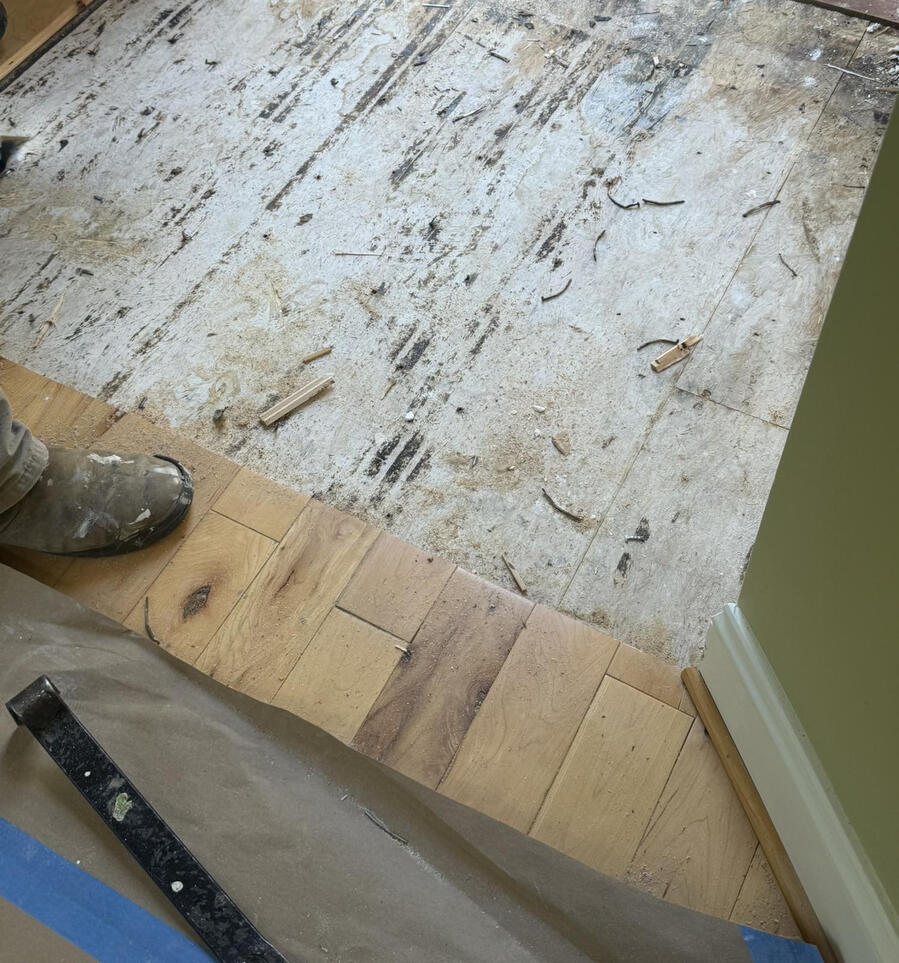 rs:p01_doorway_hardwood_before